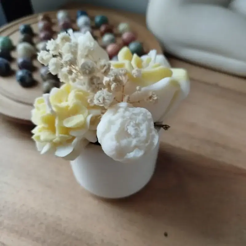 Bougies florales en pot